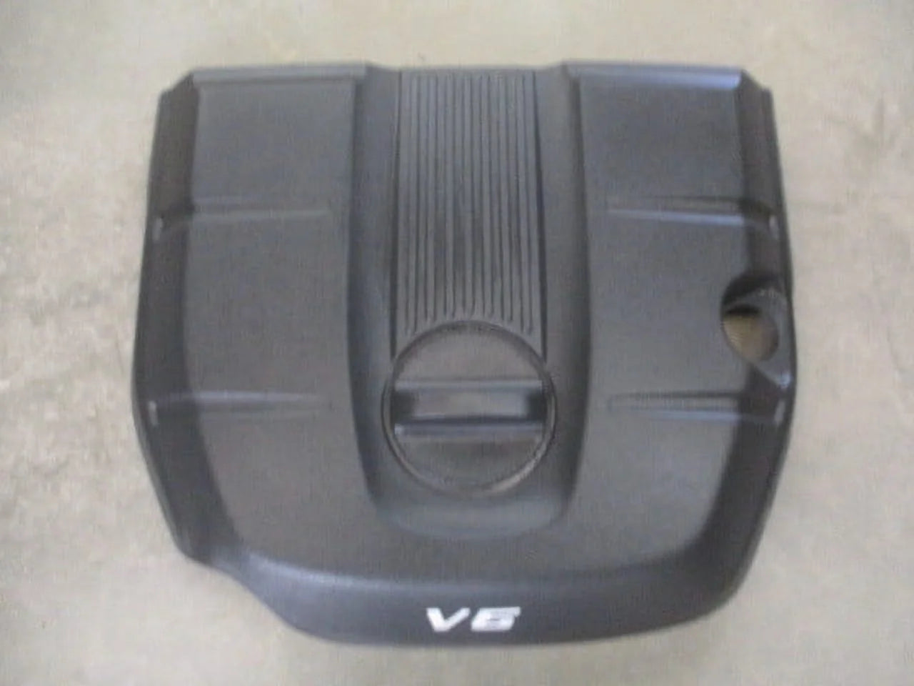 Pre-Owned Jeep Grand Cherokee Dodge Durango 3.6L Engine Cover 66K OEM LKQ (Good)